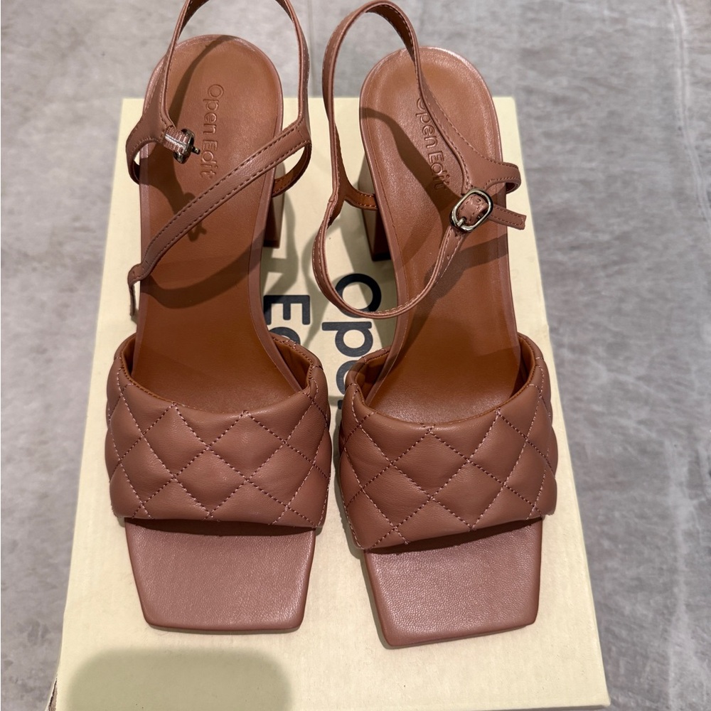 Never Worn Tan, Quilted Heels